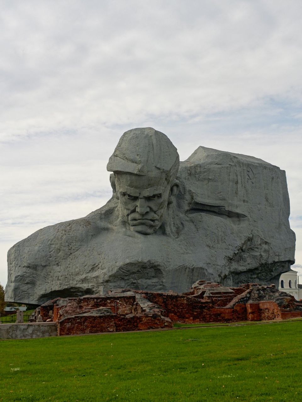 бюст воина